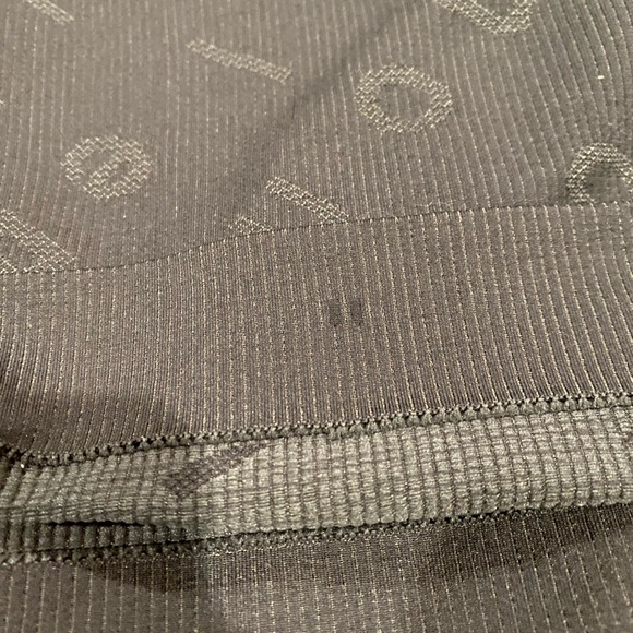 Lululemon Rest Less Cropped Half Zip size 6 in Logo Letter Black/Graphite Grey. - Picture 7 of 8